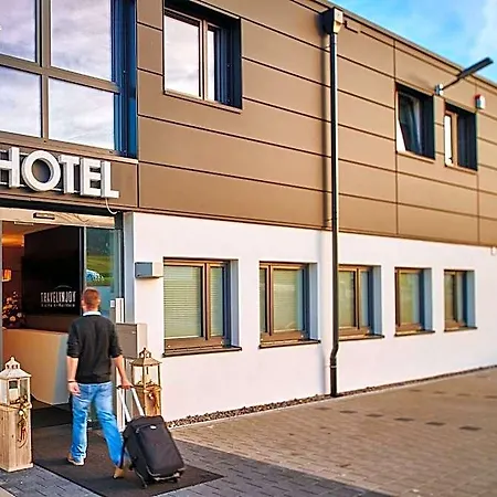 Hotel Travelinjoy 3*